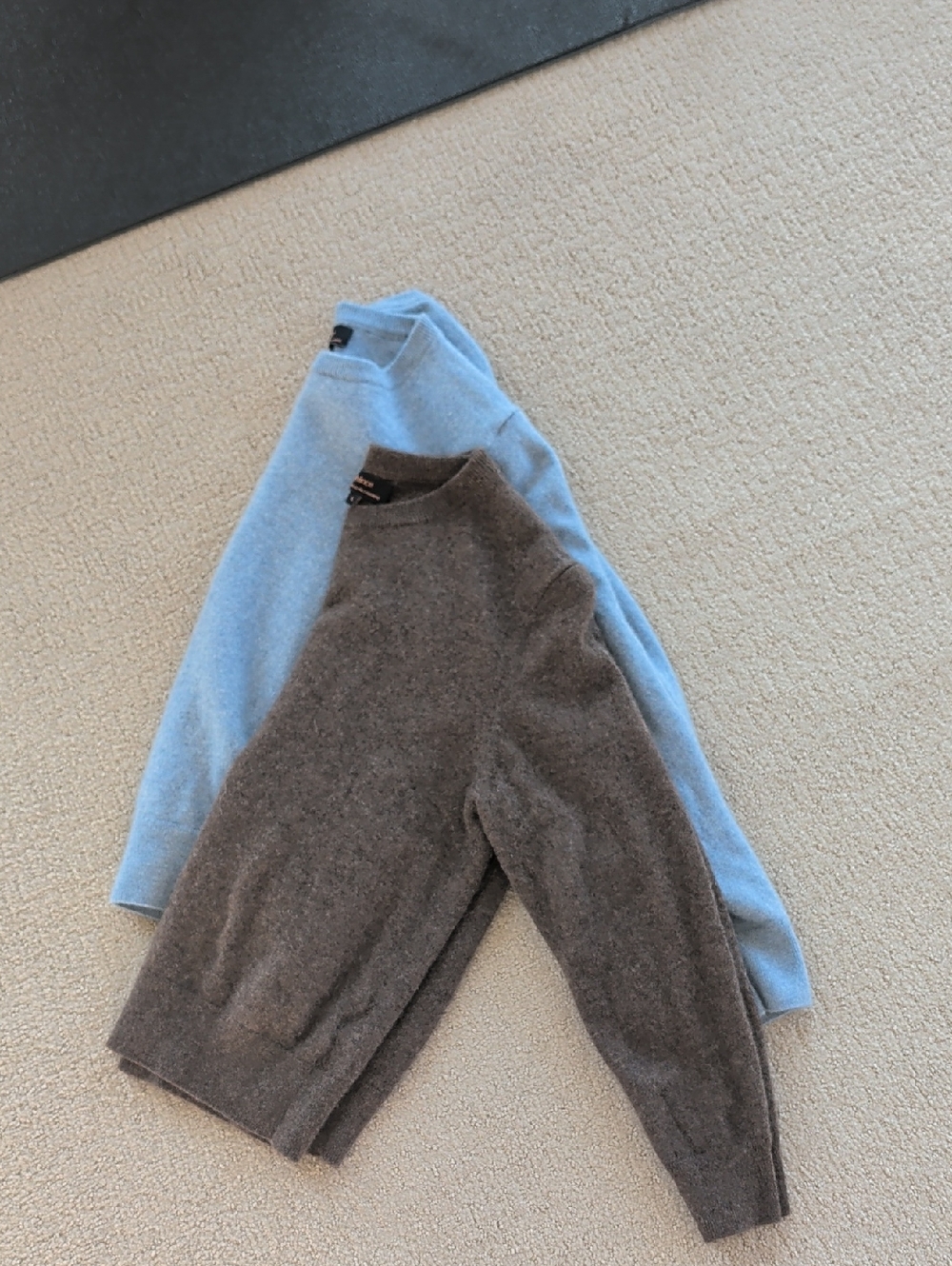 2 Quince Cashmere Sweaters